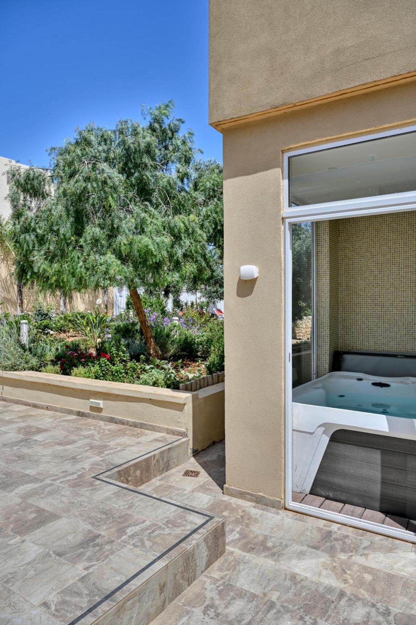 Ta Benna Villa Għajnsielem Exterior foto